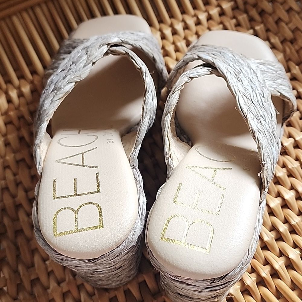 BEACH by Matisse Silver Grey Raffia Wedge Heel Size 6M Anthro
